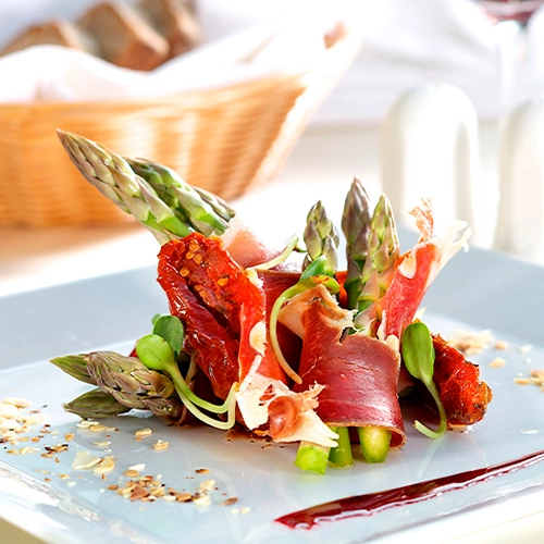 Receta de espárragos con jamón